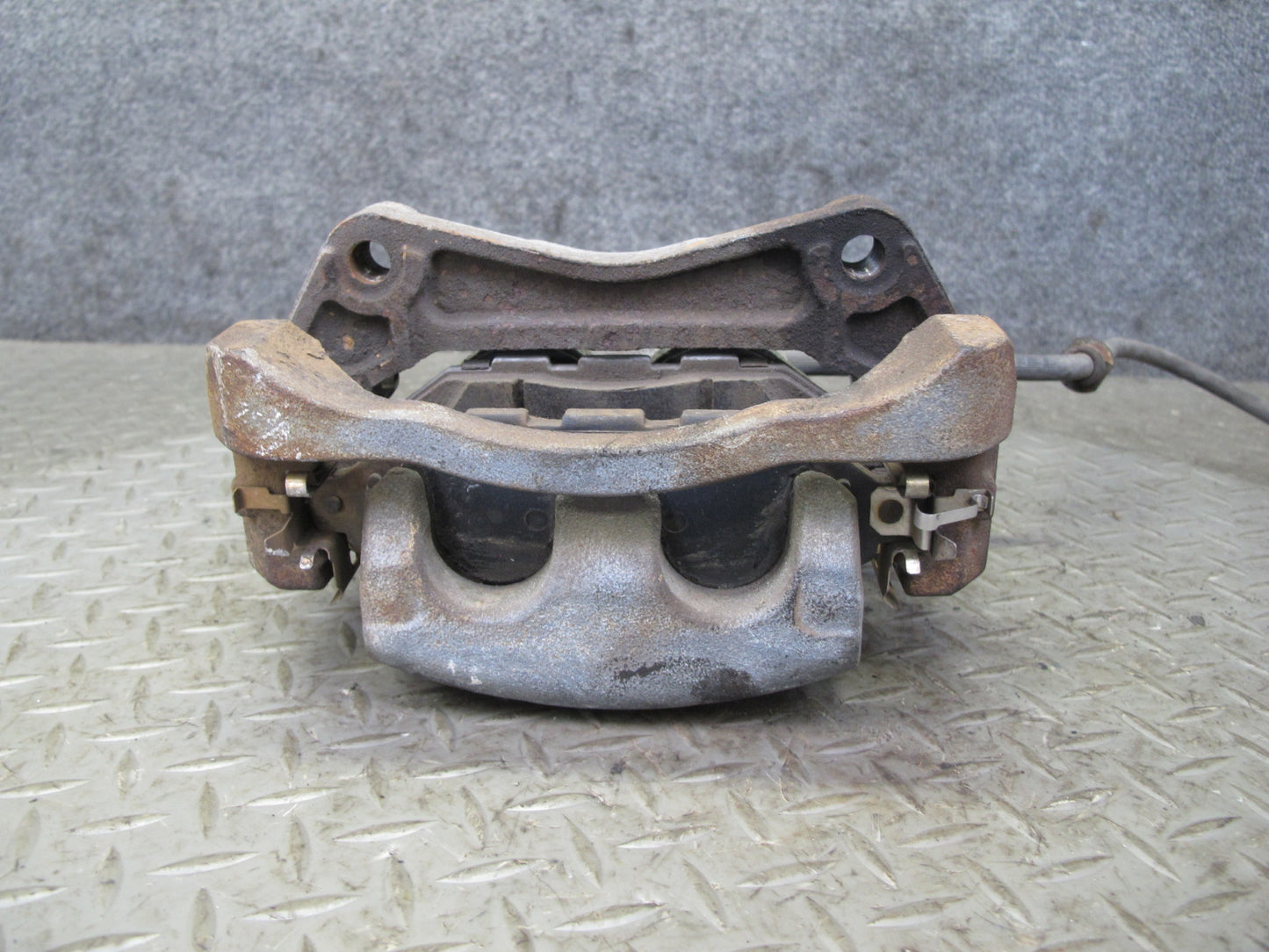 2014-2020 Infiniti QX60 AWD Front Left & Right Brake Caliper Set of 2
