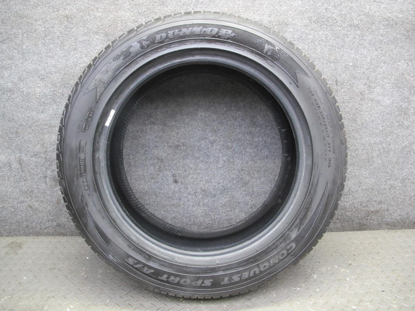 Set of 2 Dunlop Conquest Sport A/S Tire 225/55 R17 97V 4522 9/32 Tread