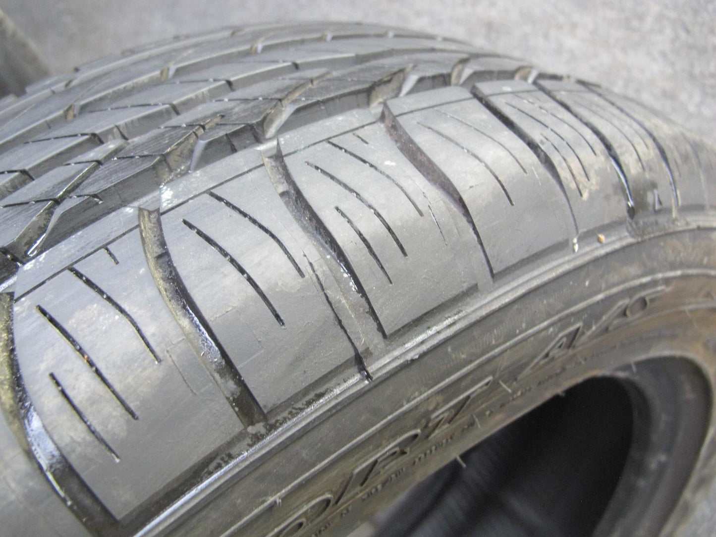 Set of 2 Dunlop Conquest Sport A/S Tire 225/55 R17 97V 4522 9/32 Tread