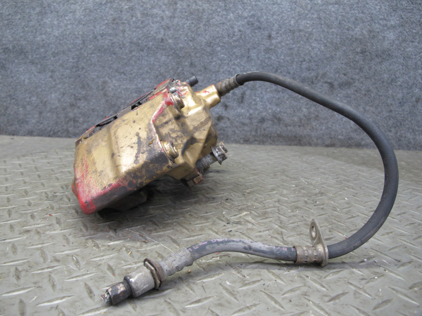 95-00 Lexus UCF20L LS400 Set of 2 Front Left Right Brake Caliper Sumitomo OEM