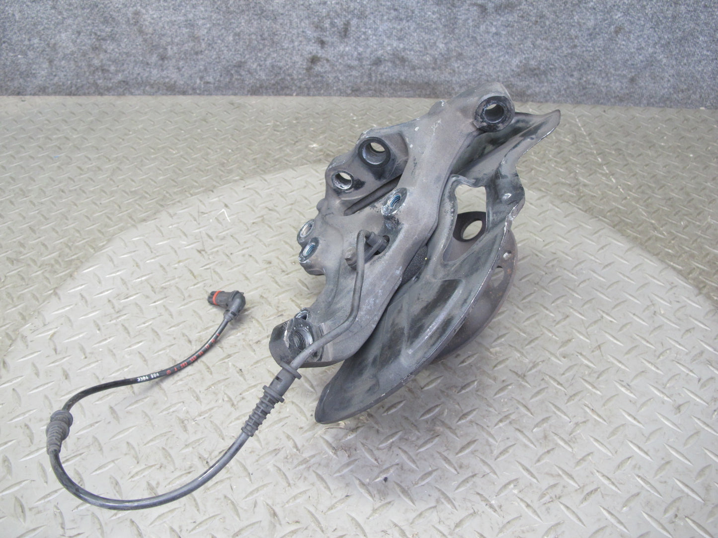 05-11 Mercedes R171 Slk-class Front Right Spindle Knuckle Wheel Hub Bearing OEM