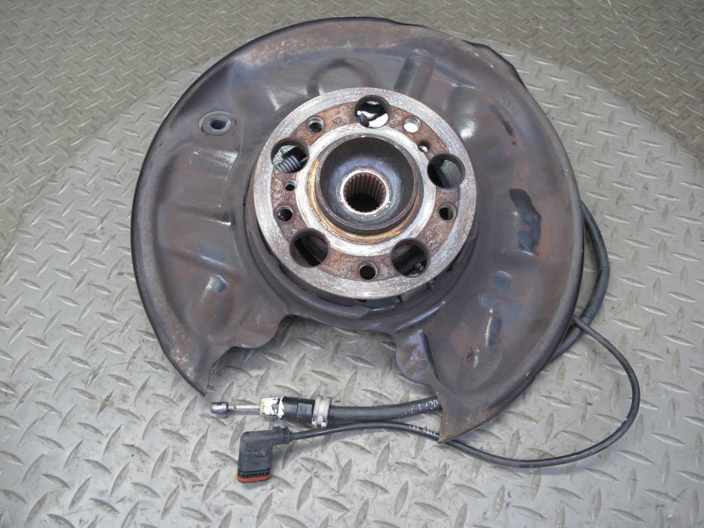 05-11 Mercedes R171 Slk-class Rear Left Spindle Knuckle Wheel Hub Bearing OEM