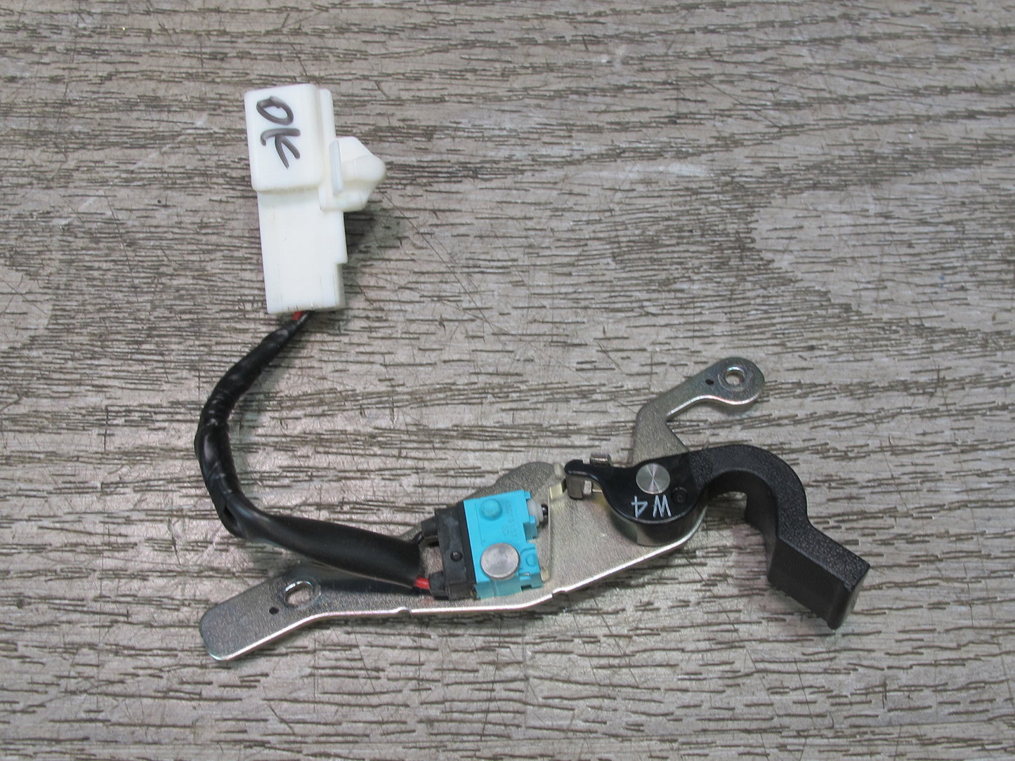 10-15 Lexus GSE20L IS350 IS250 Convertible Electric TOP Roof Switch Set OEM