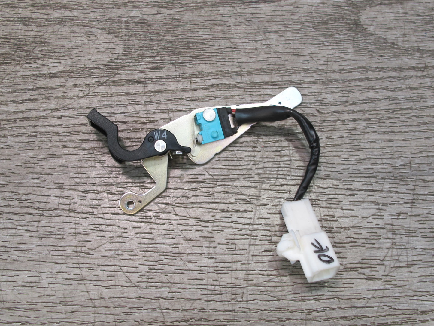 10-15 Lexus GSE20L IS350 IS250 Convertible Electric TOP Roof Switch Set OEM