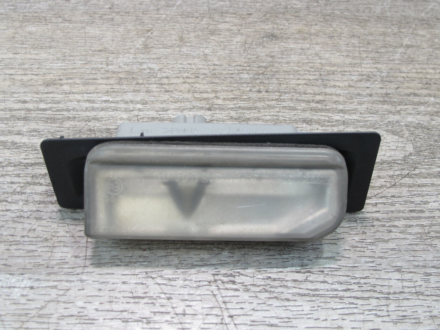 06-15 Lexus IS350 IS250 Rear Trunk Lid Right & Left License Light Lamp Set OEM