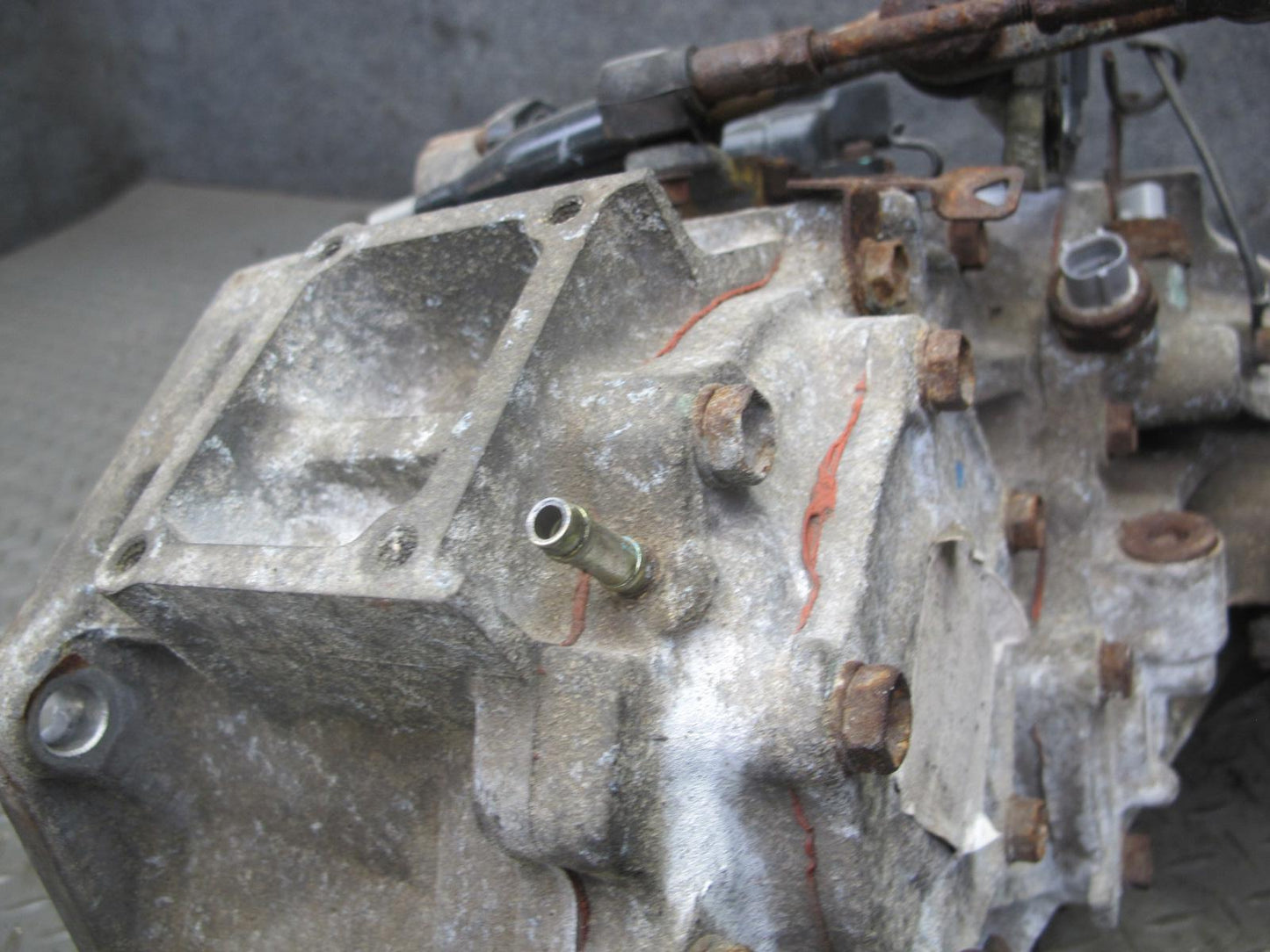 2000-2002 Lexus LX470 J100 Transmission Transfer Case Box W/ Motor Assy 85K Mile