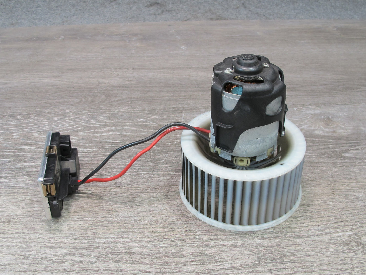 11-16 BMW F10 5-SERIES 550i A/C Heater Blower Motor Fan w Resistor 9242607 OEM