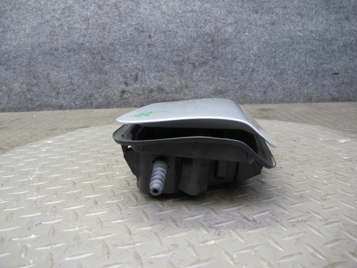 11-16 BMW F10 528 535 550 Gas Fuel Filler Lid Door Titan Silver 354 7218336 OEM