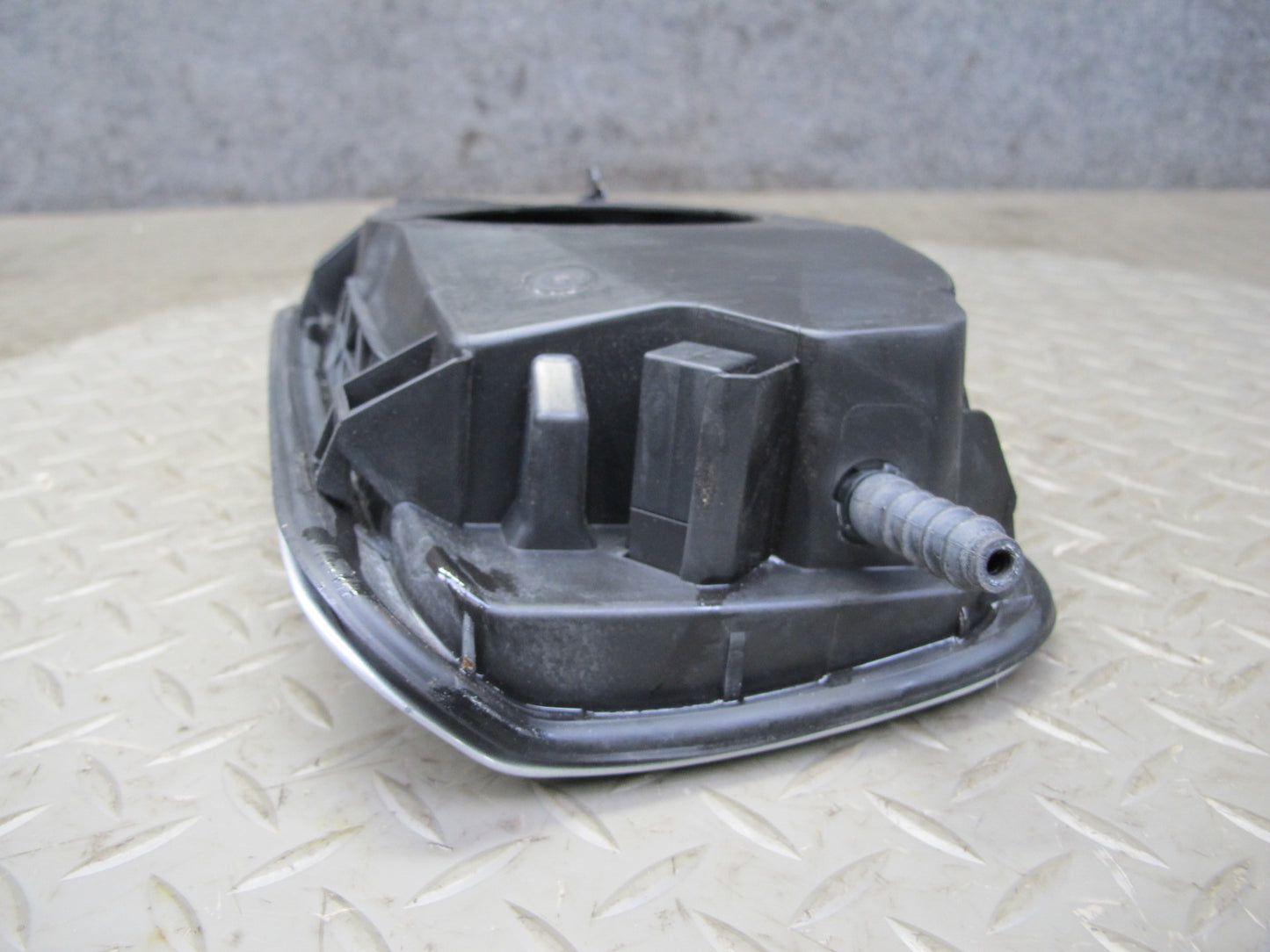 11-16 BMW F10 528 535 550 Gas Fuel Filler Lid Door Titan Silver 354 7218336 OEM
