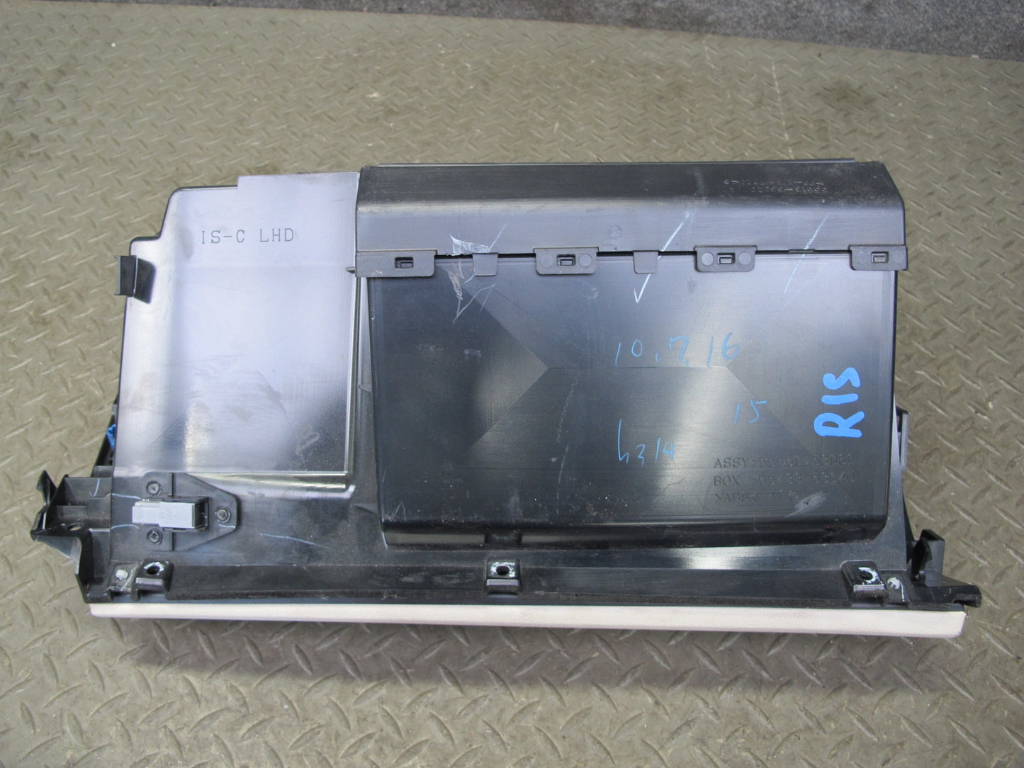 10-11 Lexus GSE20L IS350 IS250 Dash Glove Box Compartment Storage Alabaster OEM