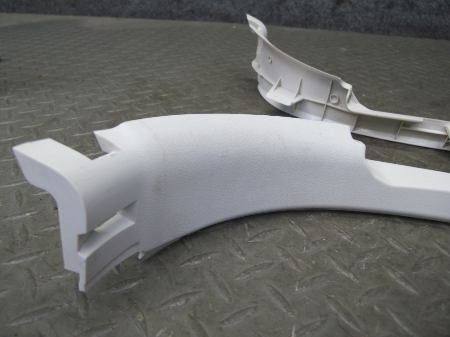10-15 Lexus IS350 IS250 Convertible Set of 2 Left & Right Door Opening Trim OEM
