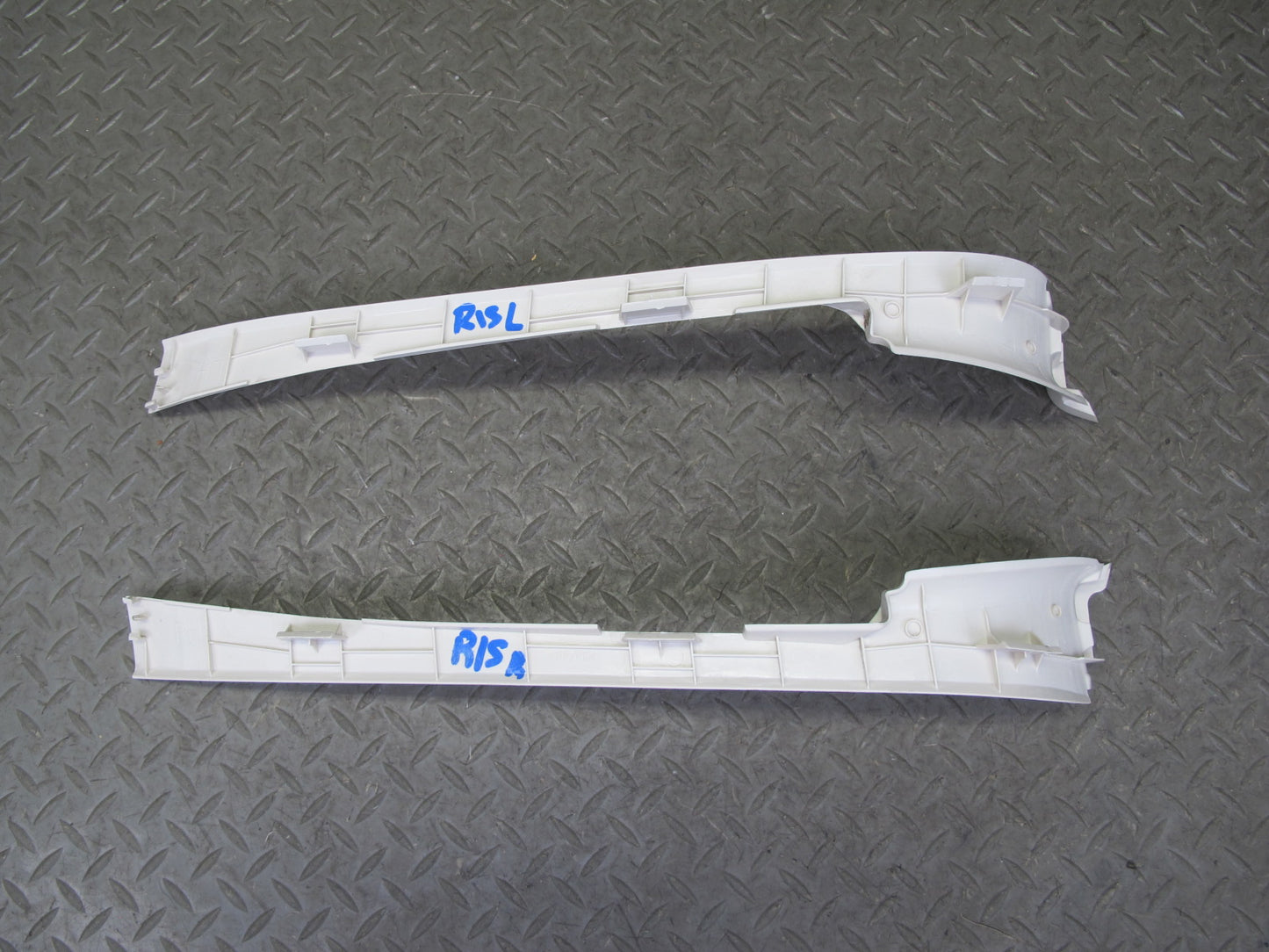10-15 Lexus IS350 IS250 Convertible Set of 2 Left & Right Door Opening Trim OEM