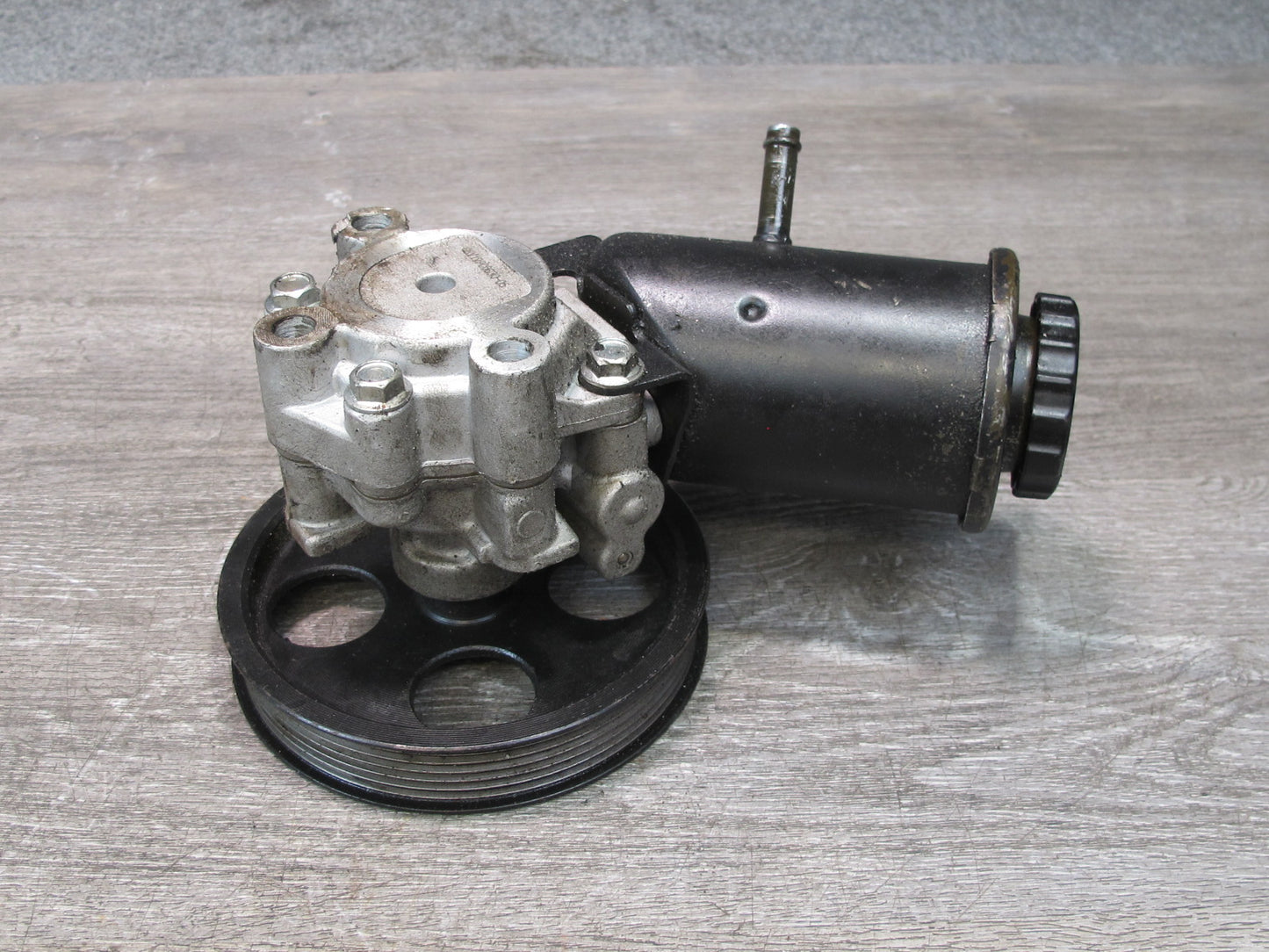 92-96 Lexus JZZ31L SC300 Power Steering Pump Reservoir Pulley Assy OEM