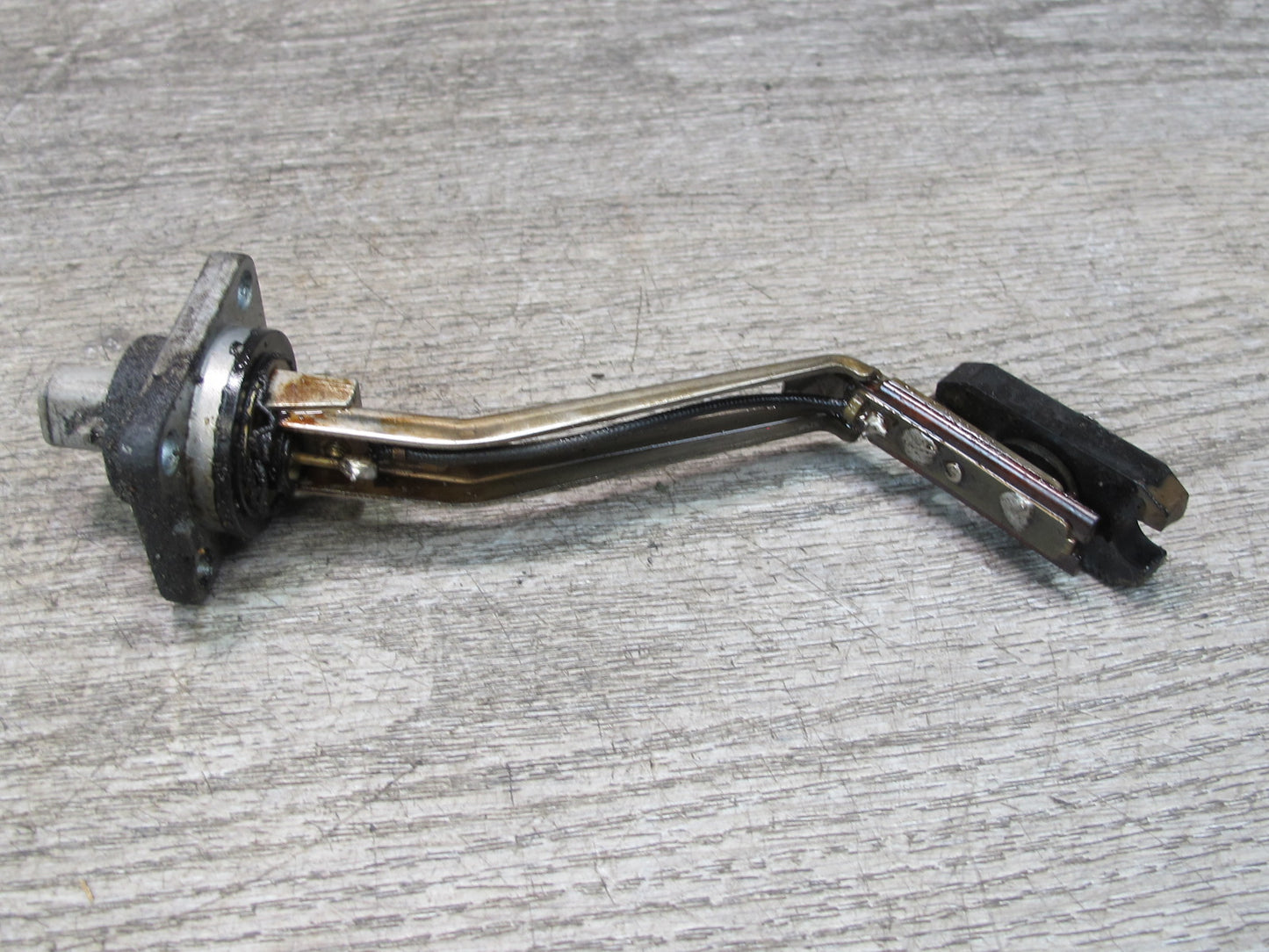 92-93 Lexus JZZ31L SC300 2JZGE Engine Oil Level Sensor OEM