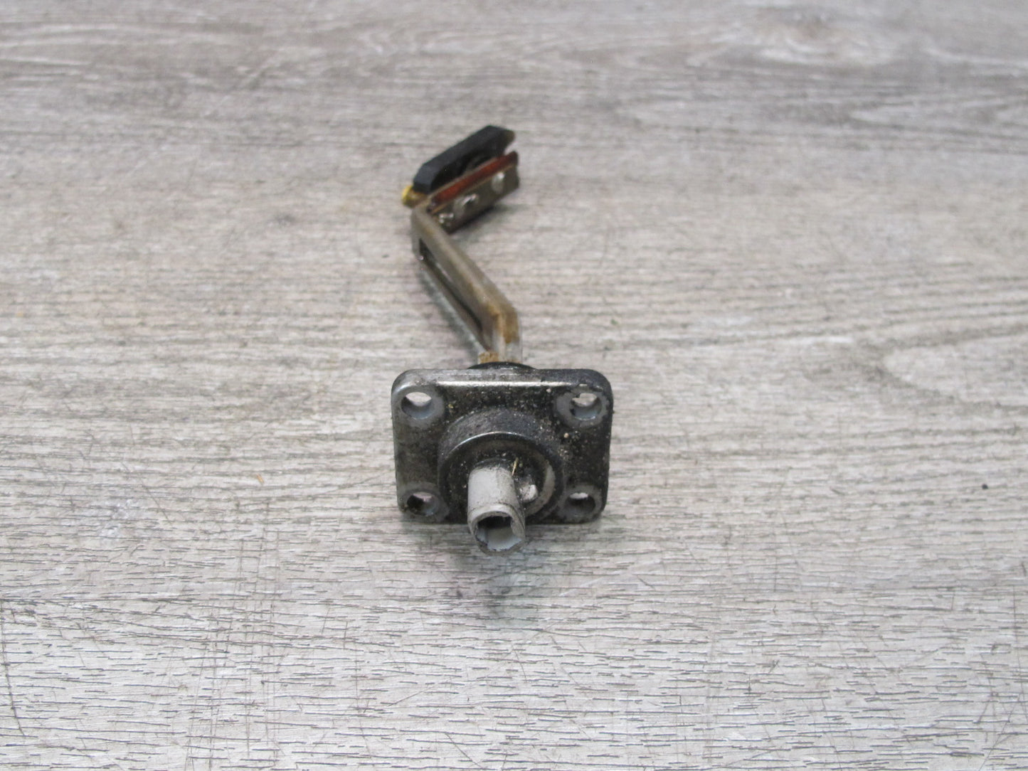92-93 Lexus JZZ31L SC300 2JZGE Engine Oil Level Sensor OEM