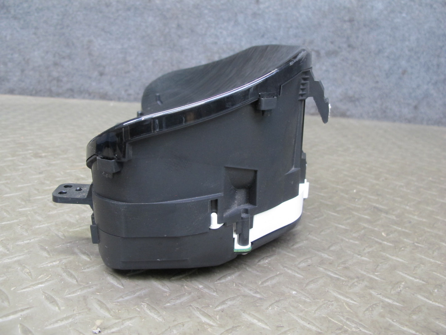 2010 Lexus GSE20L IS250 Convertible A/T Instrument Cluster Gauge Speedometer OEM
