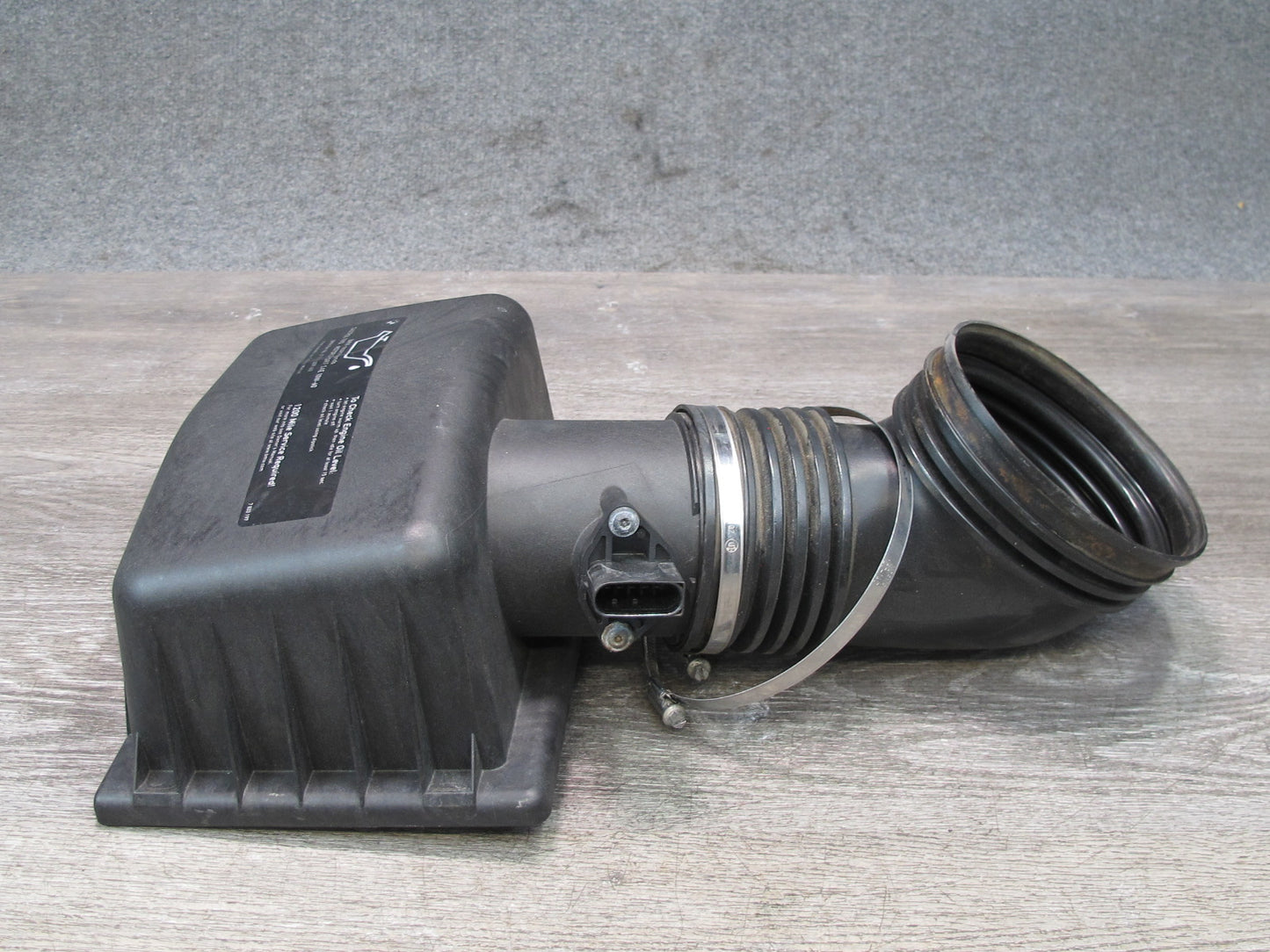 2001-2006 BMW E46 M3 S54 Engine Motor Air Duct Intake Box Housing W/ MAF Sensor
