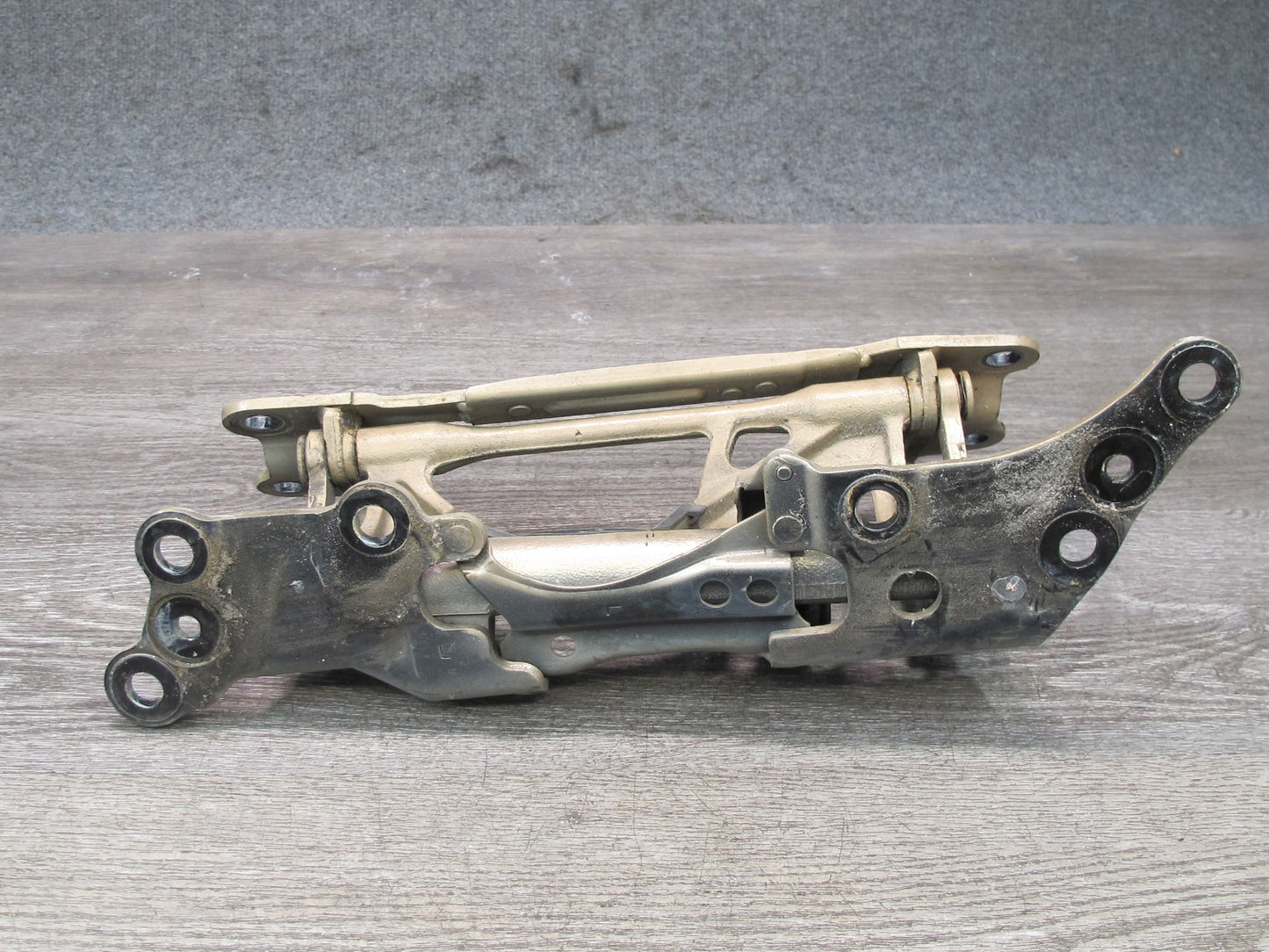 92-00 Lexus JZZ31L SC400 SC300 Left Driver Door Mount Hinge Beige OEM
