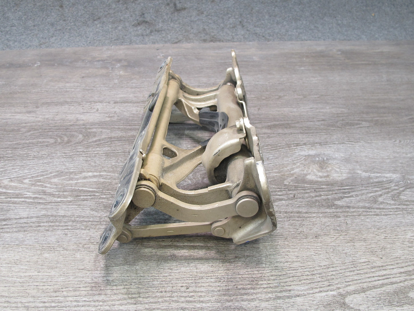 92-00 Lexus JZZ31L SC400 SC300 Right Passenger Door Mount Hinge Beige OEM
