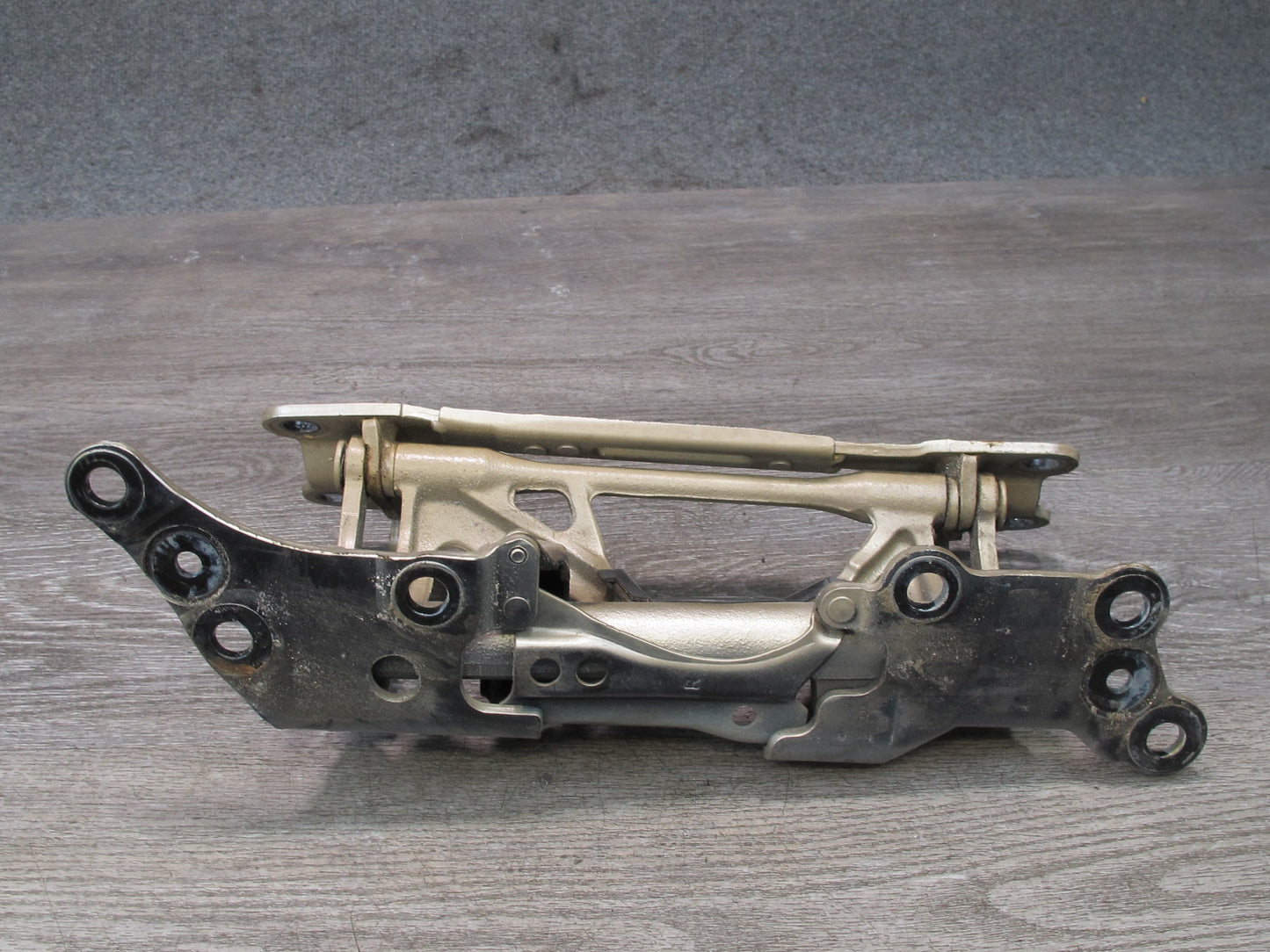92-00 Lexus JZZ31L SC400 SC300 Right Passenger Door Mount Hinge Beige OEM