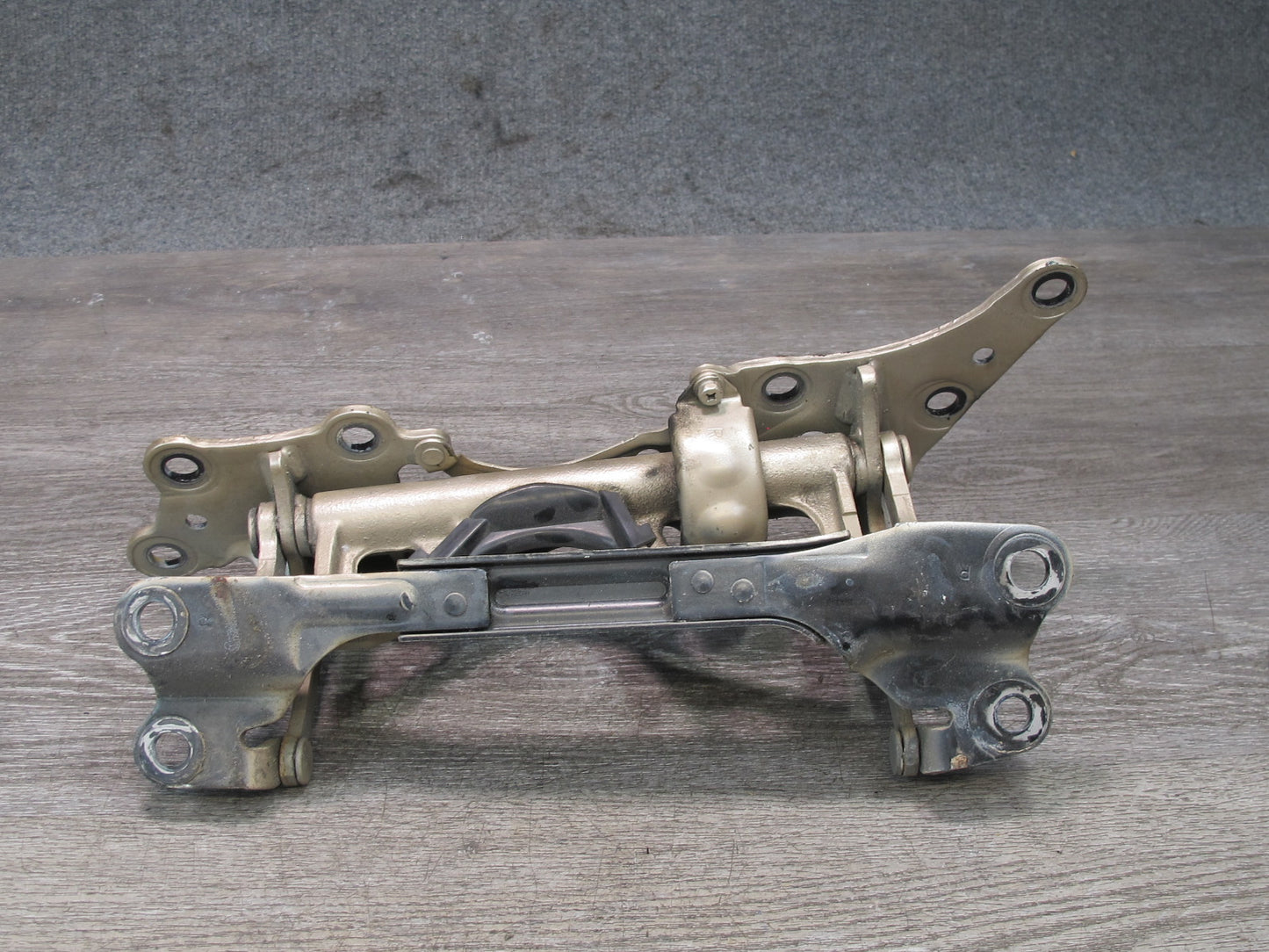 92-00 Lexus JZZ31L SC400 SC300 Right Passenger Door Mount Hinge Beige OEM
