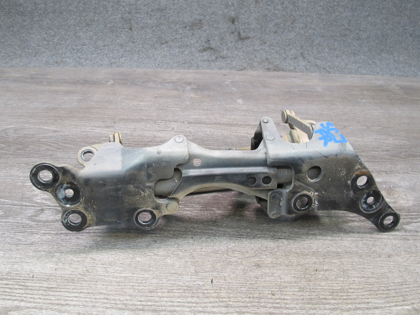 92-00 Lexus JZZ31L SC400 SC300 Right Passenger Door Mount Hinge Beige OEM