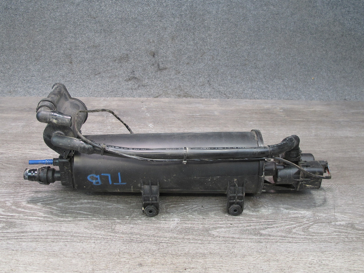 2001-2006 BMW E46 3-SERIES M54 S54 Fuel Evaporator Charcoal Vapor Canister