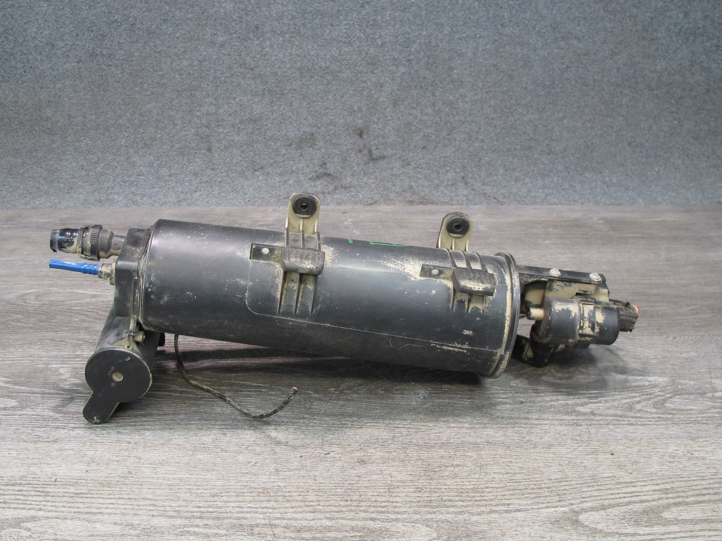 2001-2006 BMW E46 3-SERIES M54 S54 Fuel Evaporator Charcoal Vapor Canister