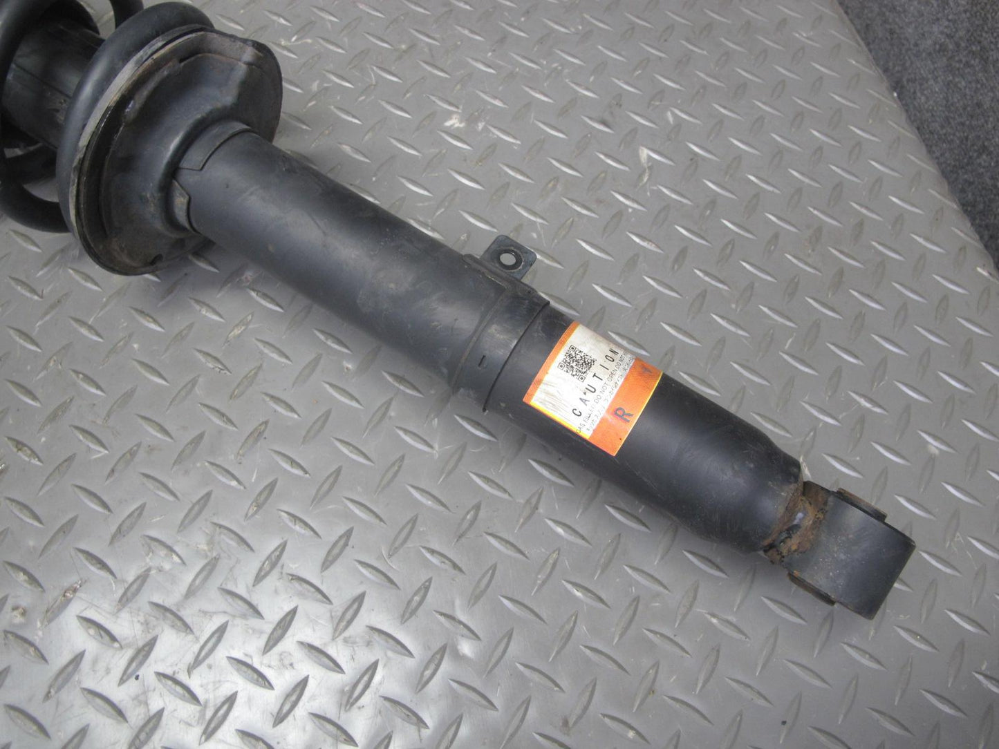 10-15 Lexus GSE20L IS250 Convertible Set of 2 Front Left & Right Shock Strut OEM