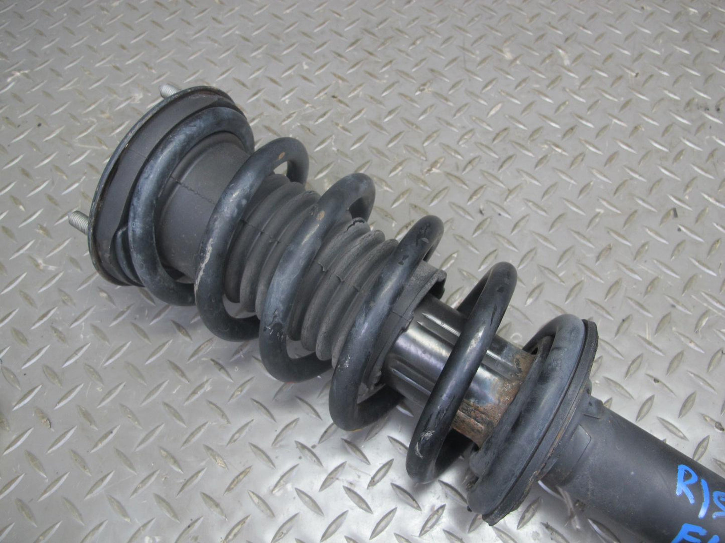 10-15 Lexus GSE20L IS250 Convertible Set of 2 Front Left & Right Shock Strut OEM