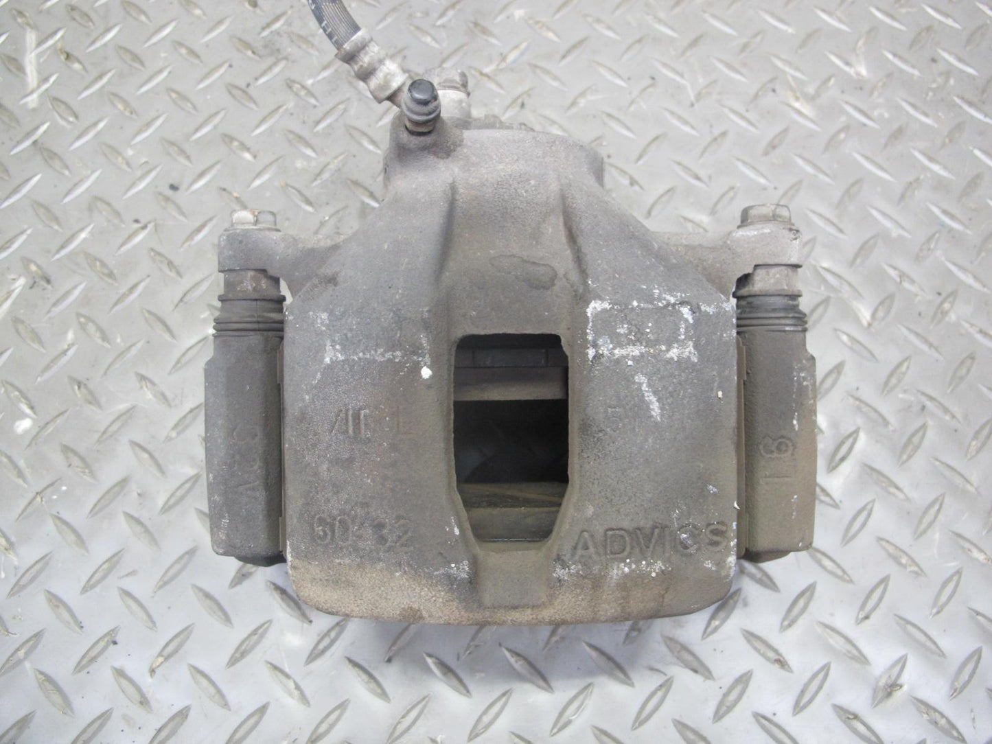 09-15 Lexus GSE20L IS250 RWD Set of 2 Front Left & Right Brake Caliper OEM