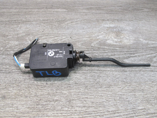 2001-2006 BMW E46 M3 3-SERIES Fuel Door Filler Cap Actuator Release Motor