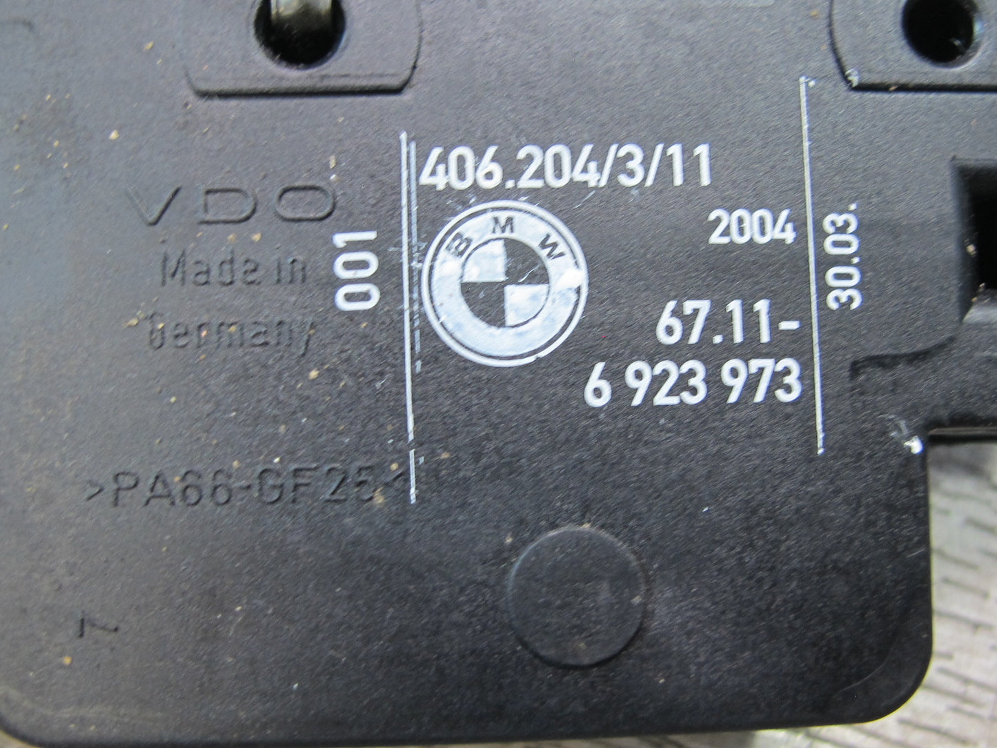 2001-2006 BMW E46 M3 3-SERIES Fuel Door Filler Cap Actuator Release Motor