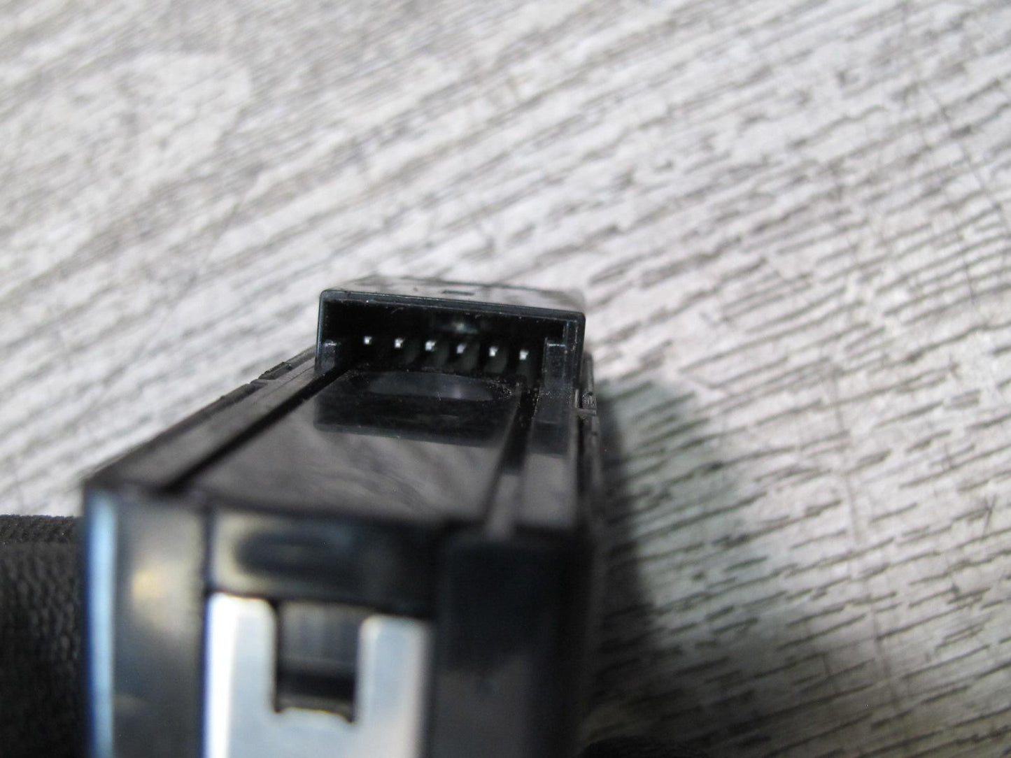 2001-2006 BMW E46 M3 3-SERIES  Emergency Hazard Flasher Lock Switch Button