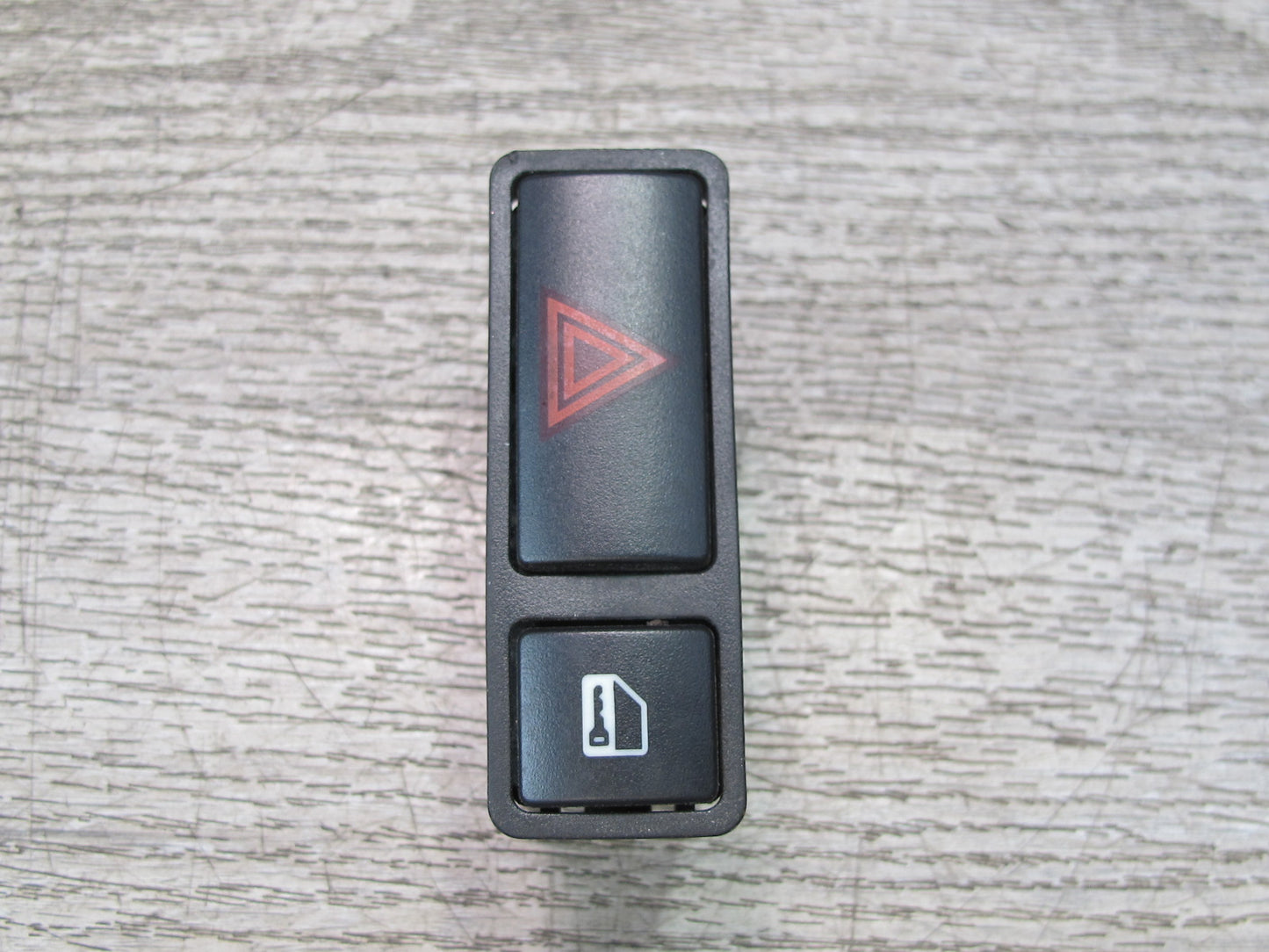 2001-2006 BMW E46 M3 3-SERIES  Emergency Hazard Flasher Lock Switch Button