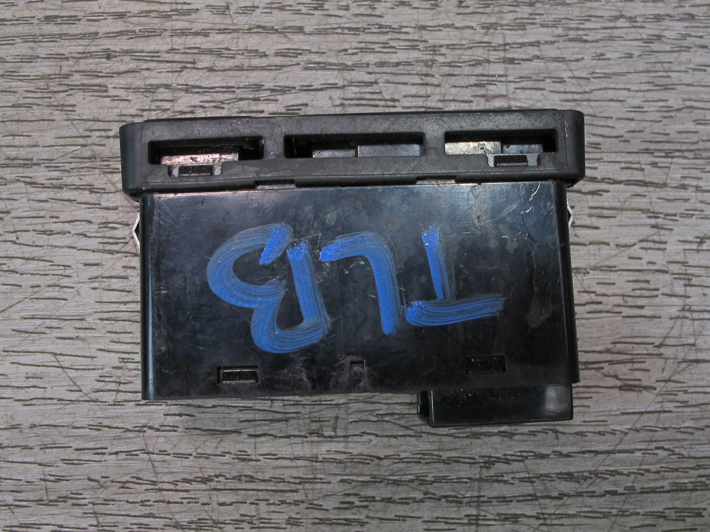 2001-2006 BMW E46 M3 3-SERIES  Emergency Hazard Flasher Lock Switch Button