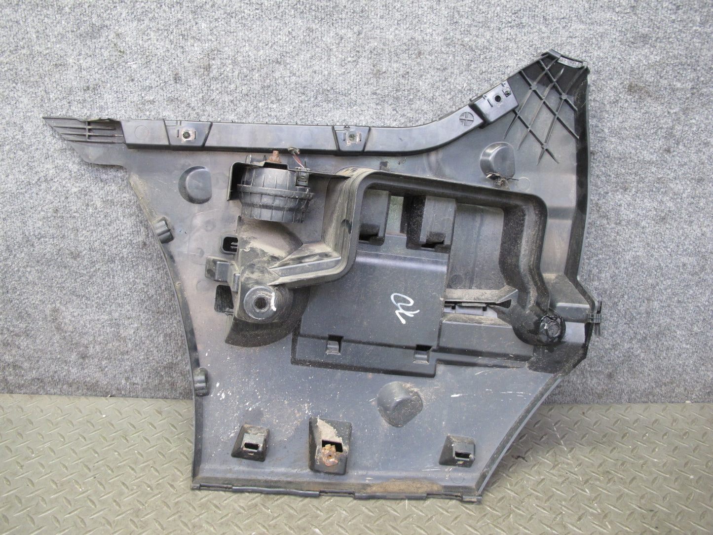 11-16 BMW F10 5-SERIES 550i Rear Bumper Right Mount Bracket Support OEM