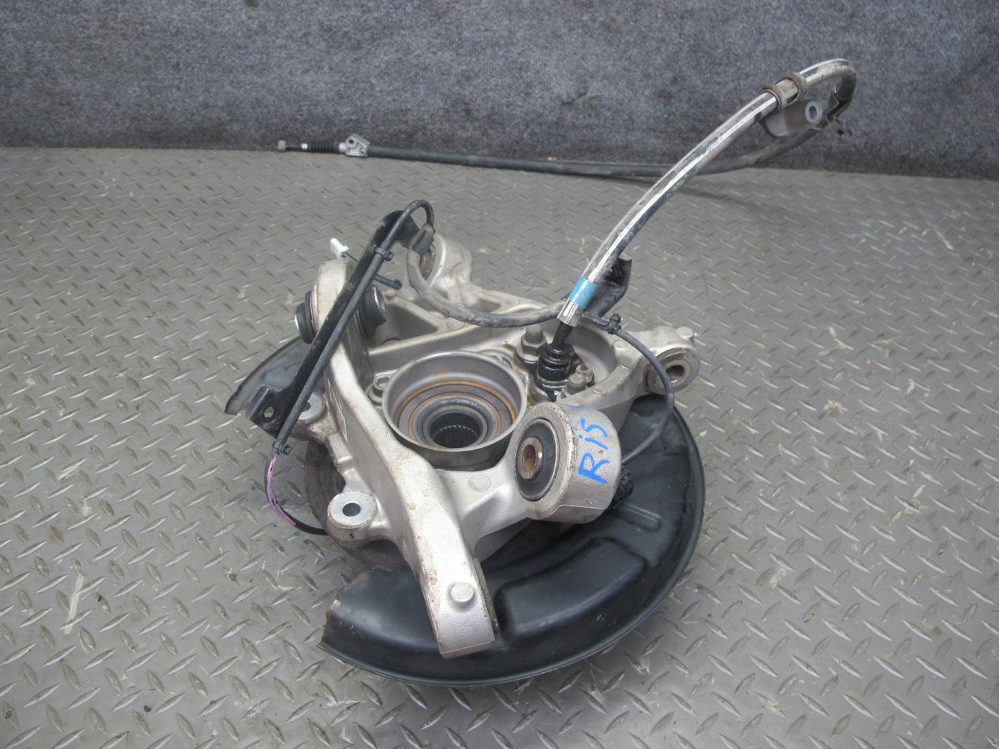 06-14 Lexus IS250 RWD Rear Right Spindle Knuckle Wheel Hub Bearing OEM
