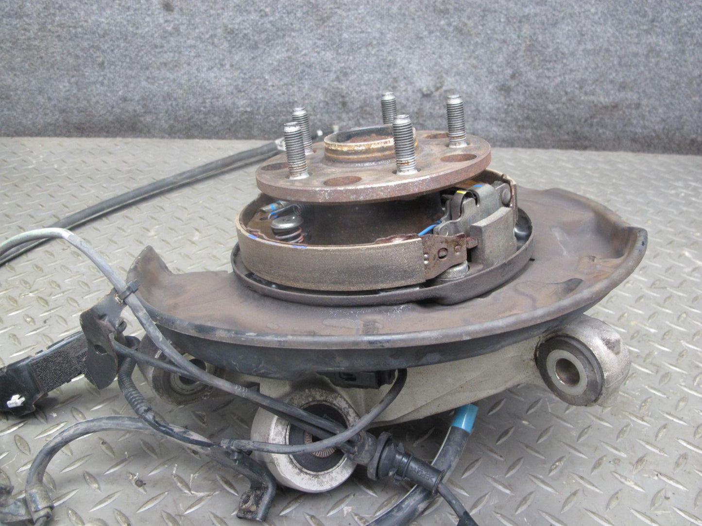 06-14 Lexus IS250 RWD Rear Left Spindle Knuckle Wheel Hub Bearing OEM