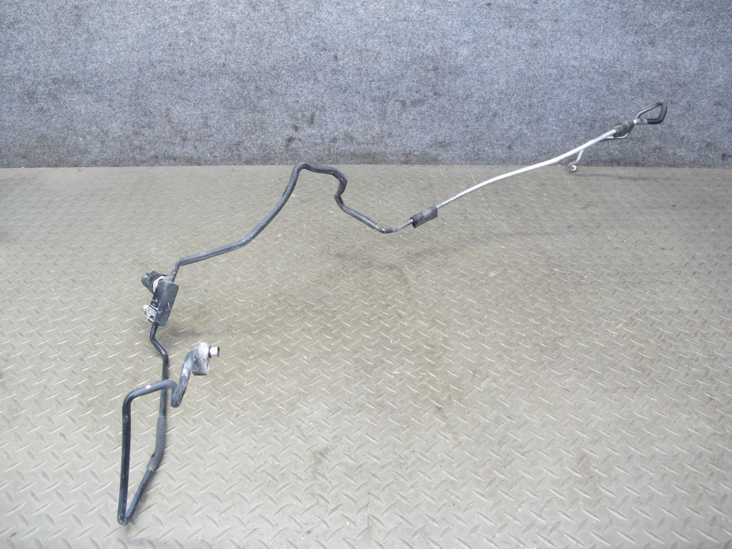 06-13 Lexus IS350 IS250 RWD A/T AC Air Conditioning Condenser Hose Line Set OEM