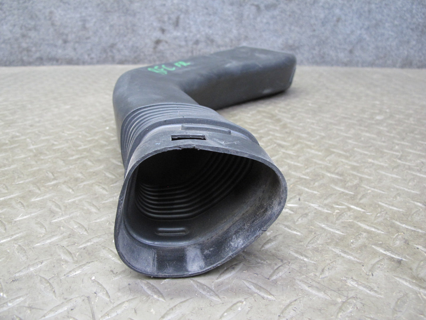 11-13 BMW F12 F13 F10 550i N63 Set of 2 Left & Right Air Intake Duct Pipe OEM