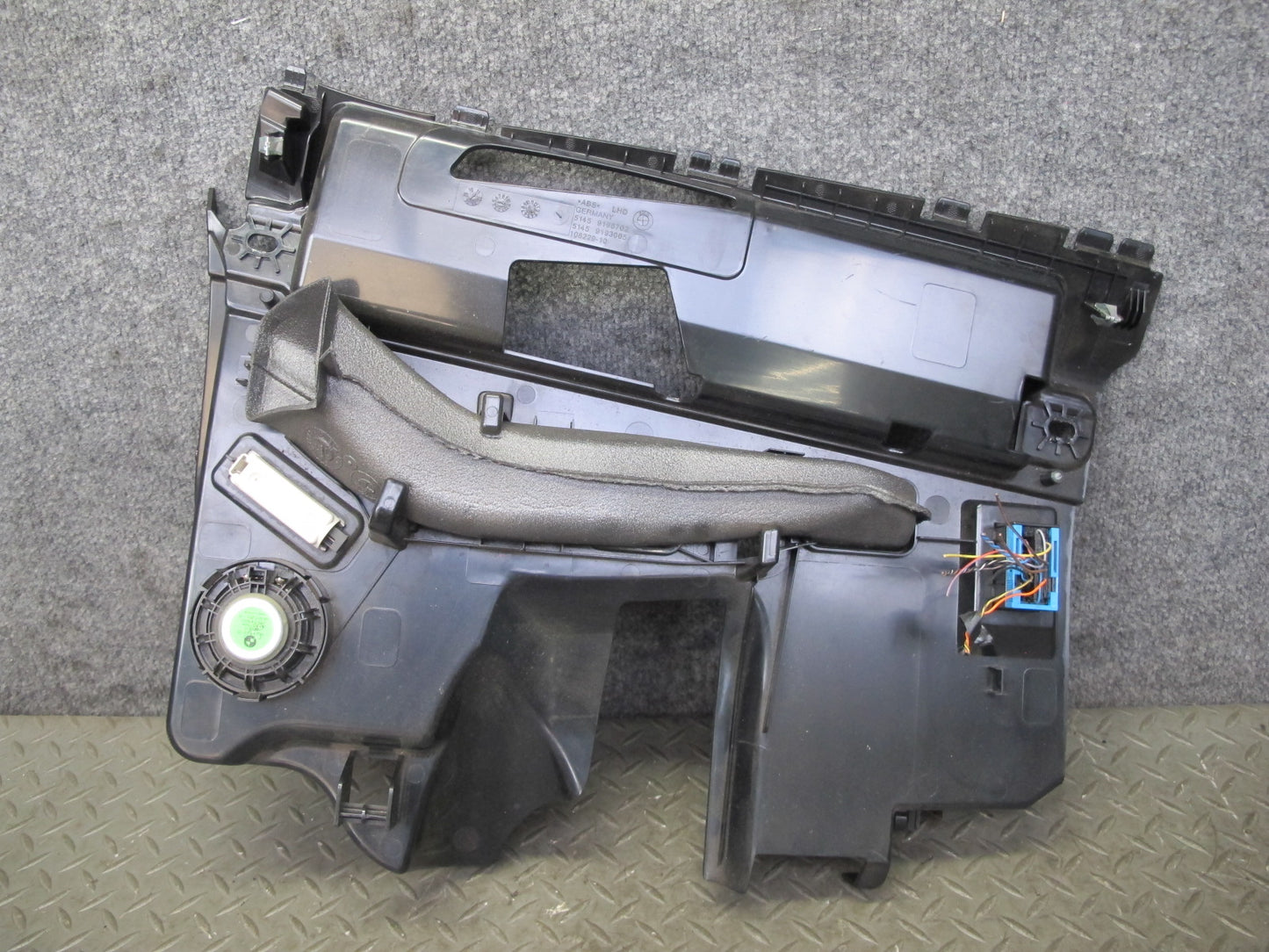 11-16 BMW F10 5-SERIES 550i Front Left Under Dash Knee Trim Panel w Speaker OEM