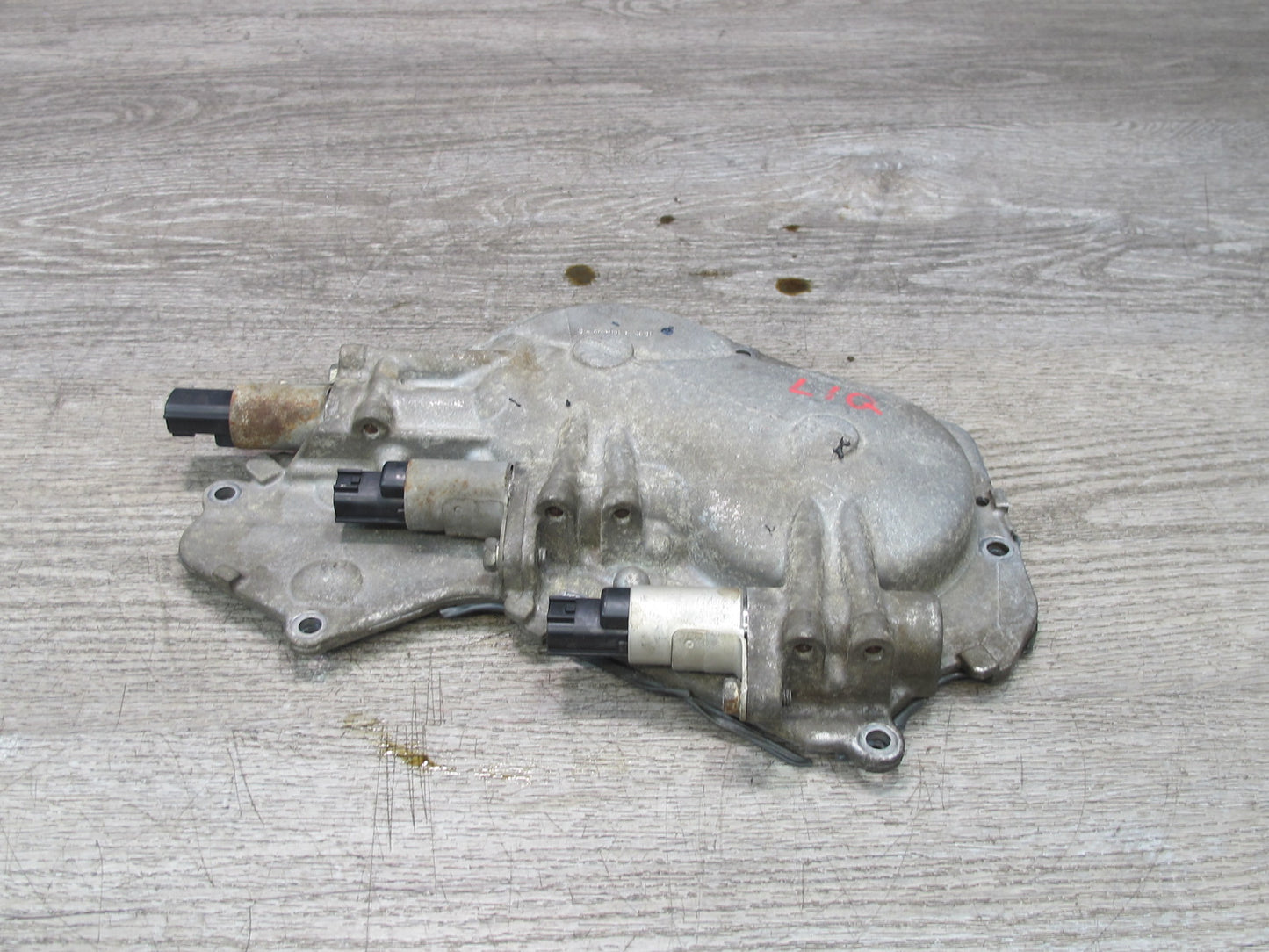 2014-2017 Infiniti QX60 2.5L Hybrid QR25DER Engine Valve Timing Solenoid Cover