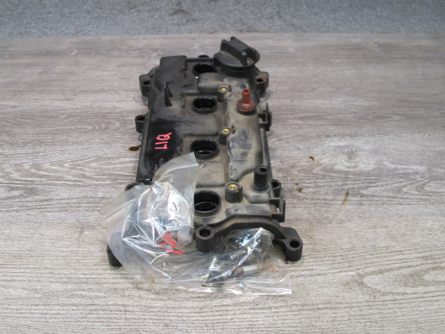 2014-2017 Infiniti QX60 2.5L Hybrid QR25DER Engine Cylinder Head Valve Cover