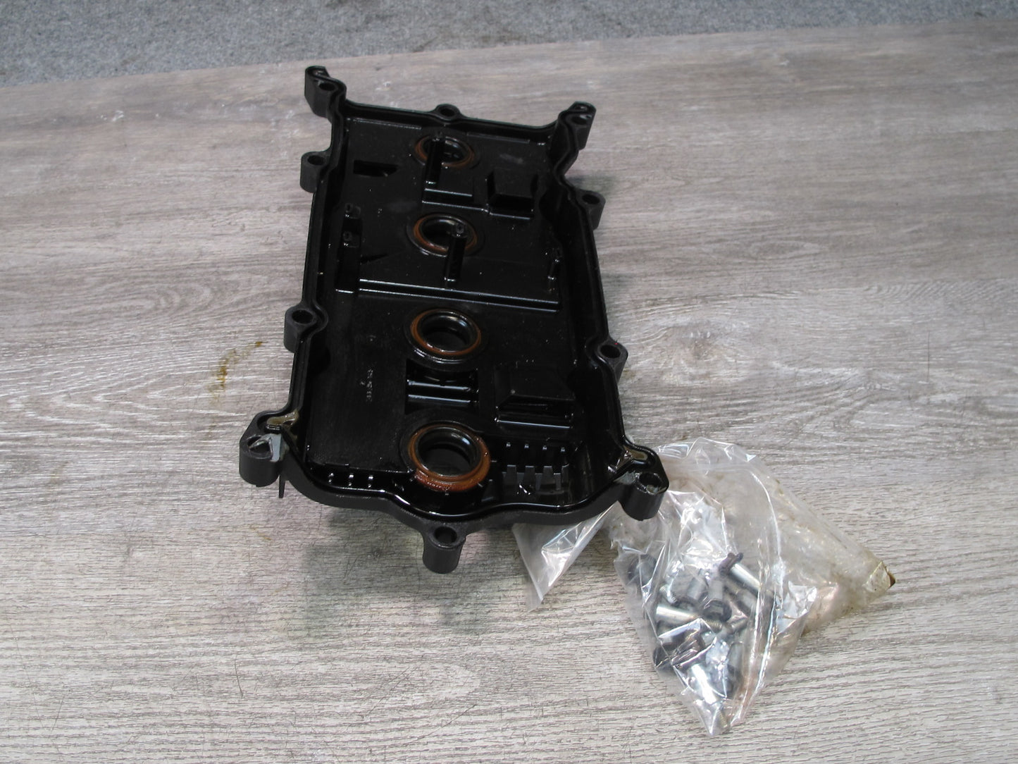 2014-2017 Infiniti QX60 2.5L Hybrid QR25DER Engine Cylinder Head Valve Cover