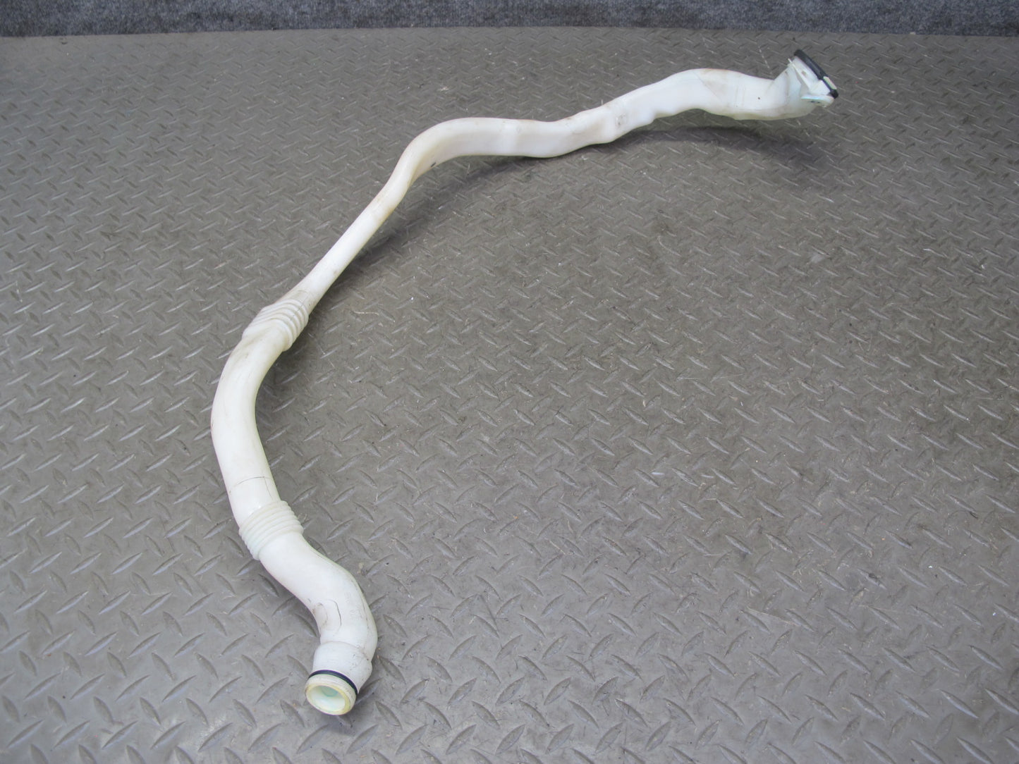 11-16 BMW F12 F13 F10 550i Windshield Washer Fluid Reservoir w Pump & Neck OEM