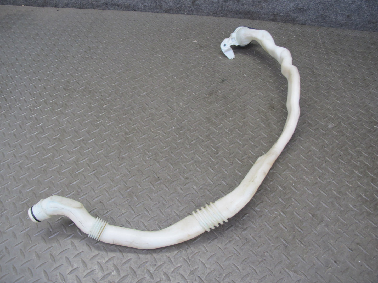 11-16 BMW F12 F13 F10 550i Windshield Washer Fluid Reservoir w Pump & Neck OEM