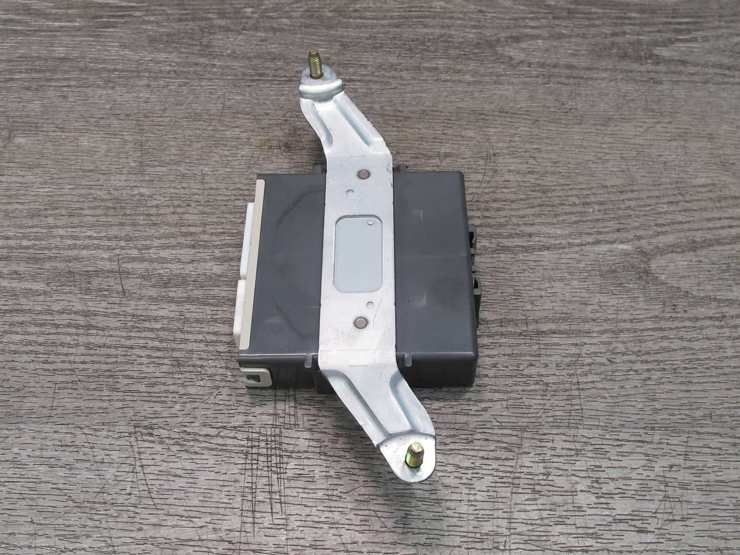 04-06 Lexus UCF30L LS430 Headlight Lamp Leveling Control Module 89940-50020 OEM