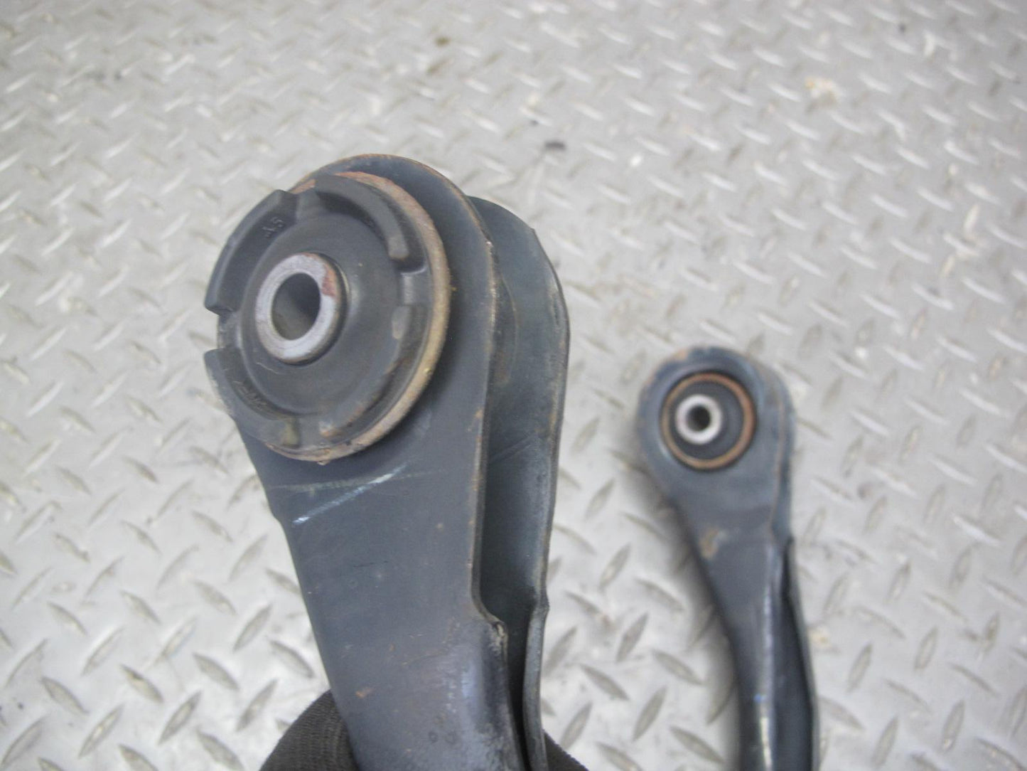 10-15 Lexus GSE20L IS350 IS250 Convertible Front Right Upper Control Arm OEM