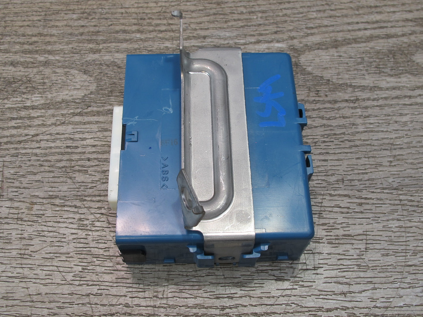 04-06 Lexus UCF30L LS430 Theft Warning Computer Control Module Unit OEM